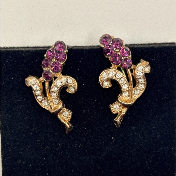 Vintage Flower Purple Petal Rhinestones and Gold Screw Back Earrings - Picture 5 of 9